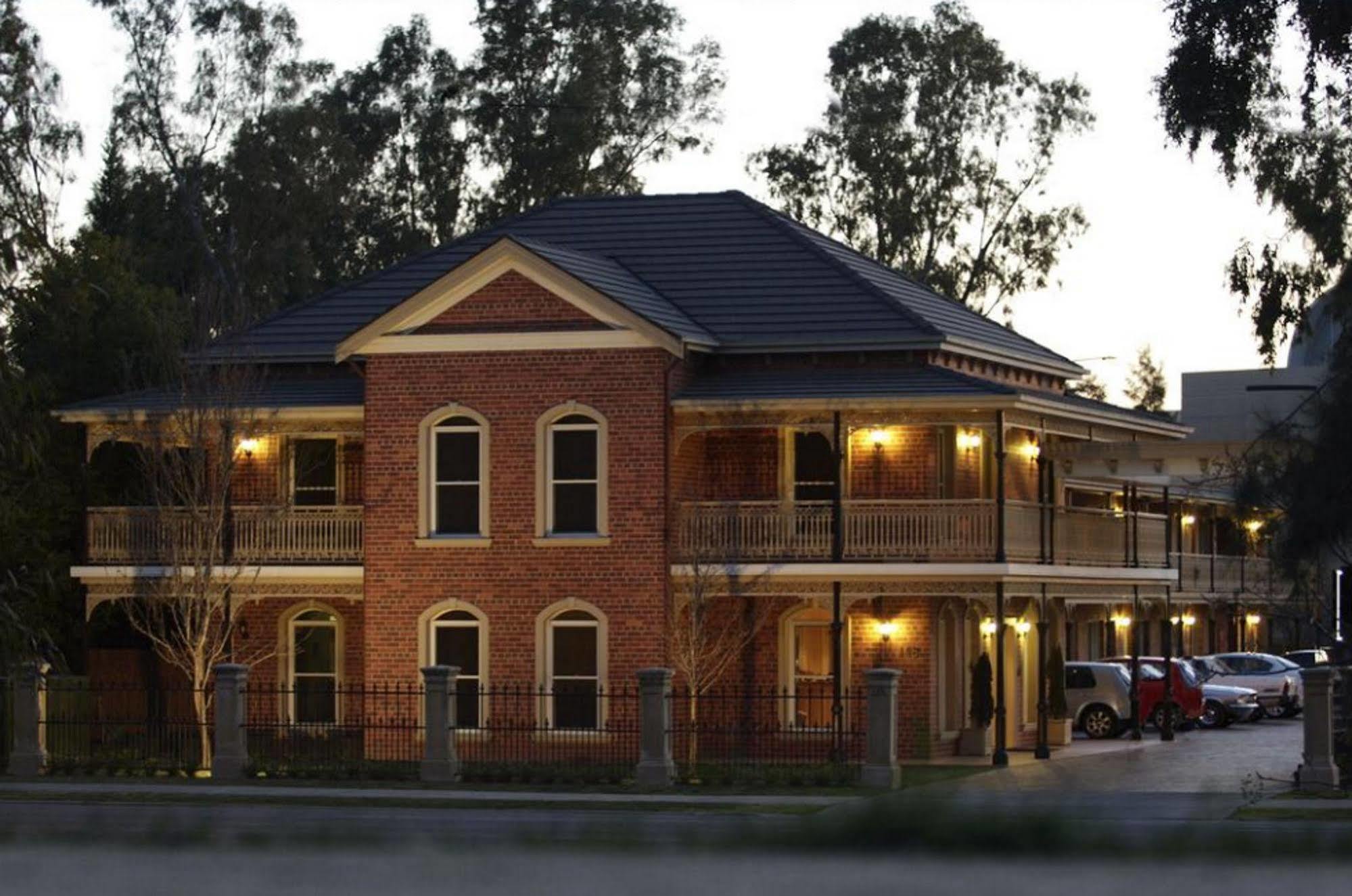 Carlyle Suites & Apartments Wagga Wagga Exteriér fotografie